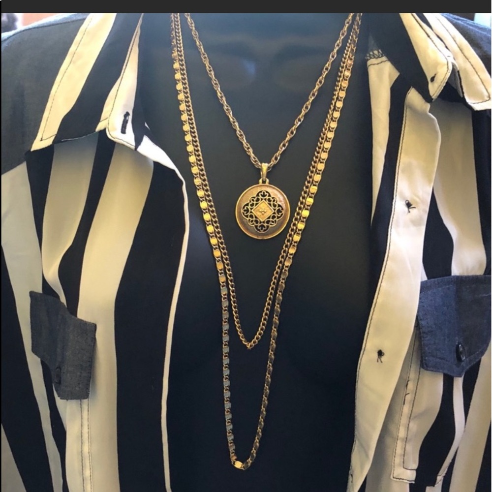 Vintage gold tone layered necklace